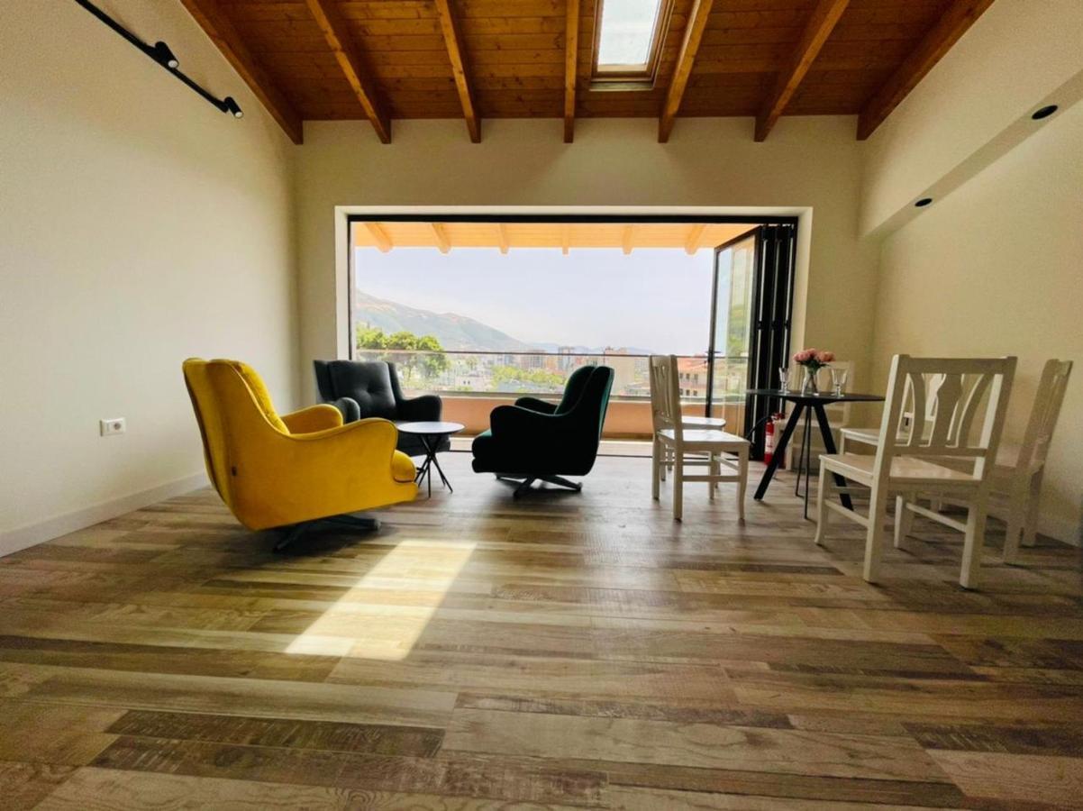 Adriatik Hotel Vlore Luaran gambar